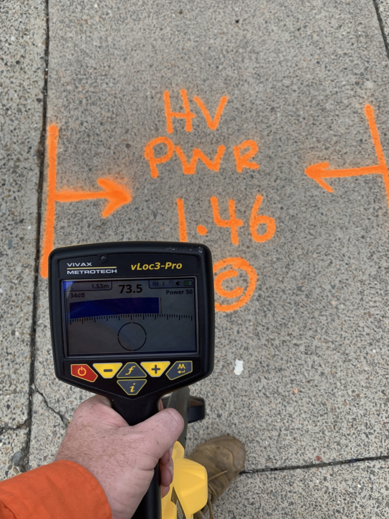 Vivax vLoc3-Pro confirming HV power depth at 1.46 m